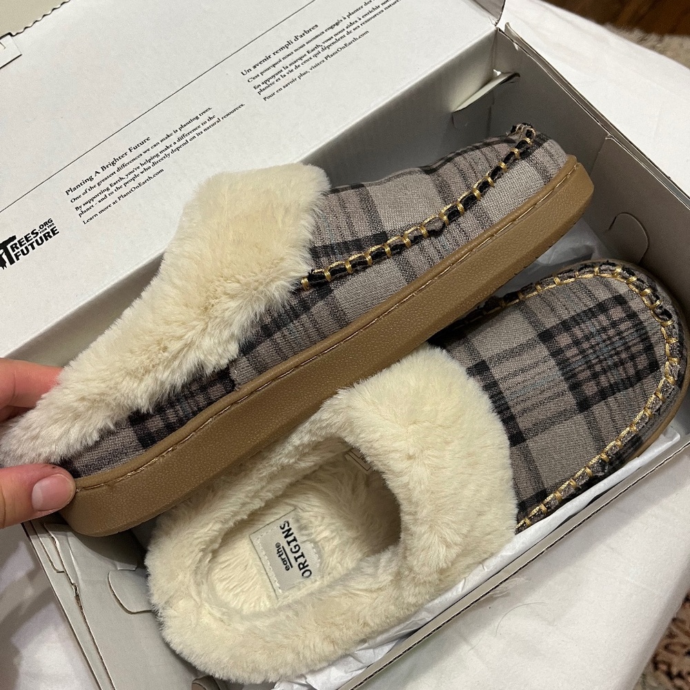 Earth origin slippers